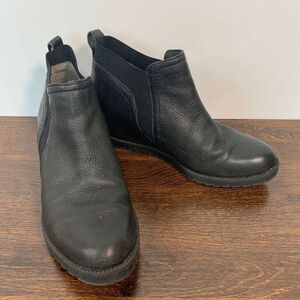 Naturalizer Women's Darena Leather Round Toe Wedge Heel Bootie Black Size 7M